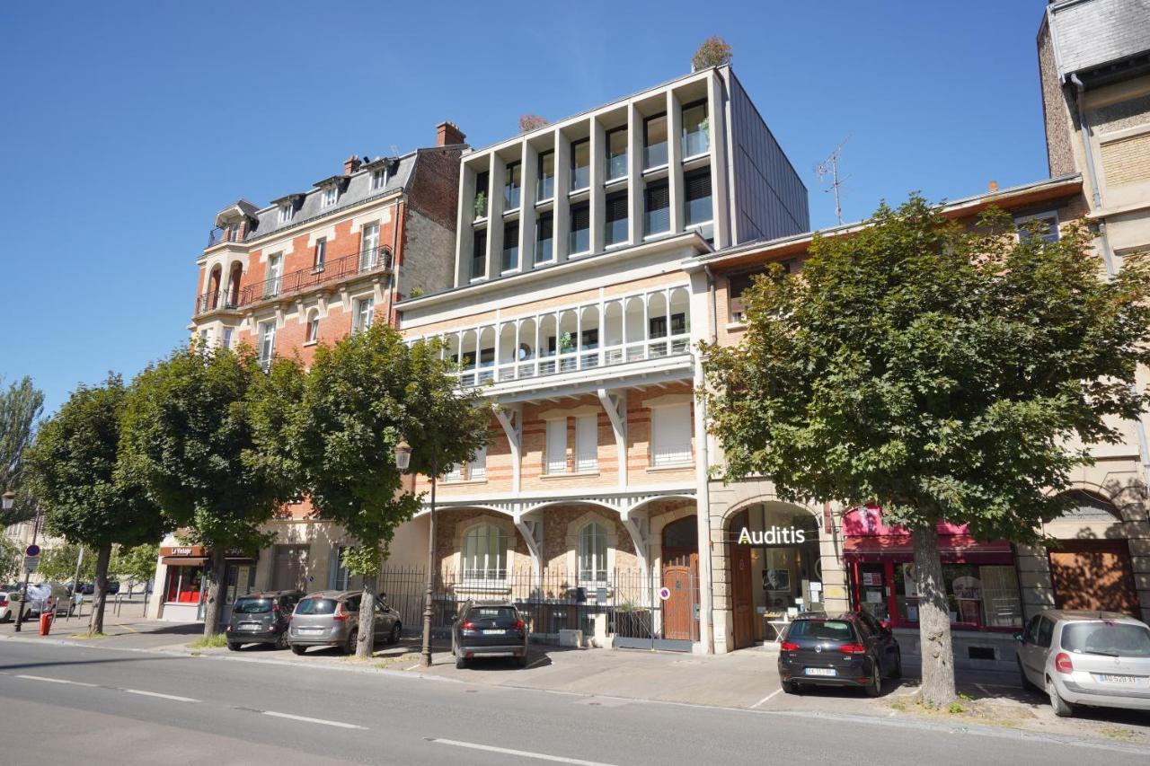 Les Suites 7 Anges - Parking, Vue Cathedrale & Centre Historique Реймс Екстериор снимка