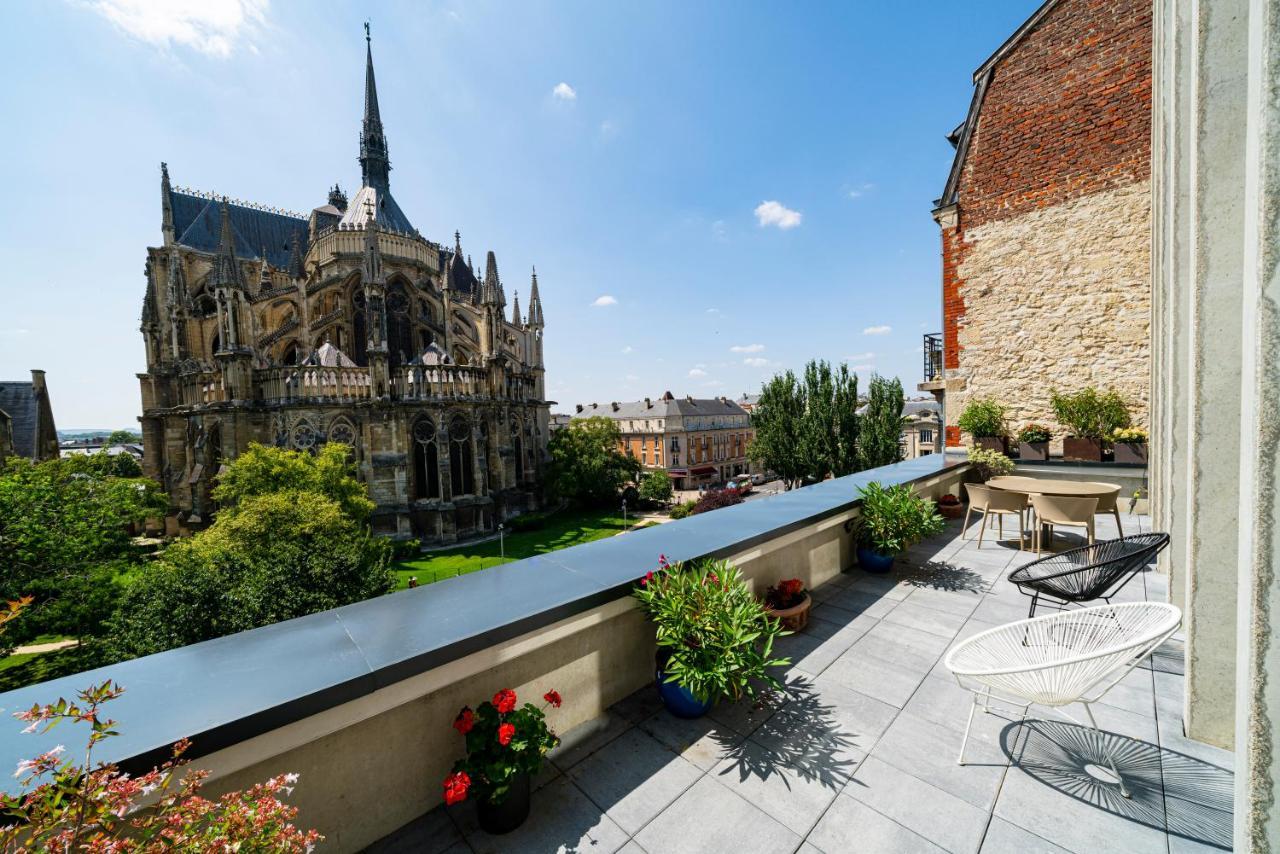 Les Suites 7 Anges - Parking, Vue Cathedrale & Centre Historique Реймс Екстериор снимка