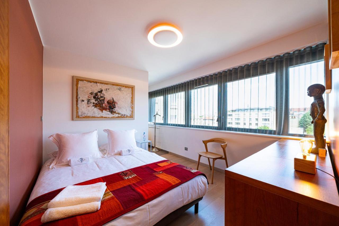 Les Suites 7 Anges - Parking, Vue Cathedrale & Centre Historique Реймс Екстериор снимка