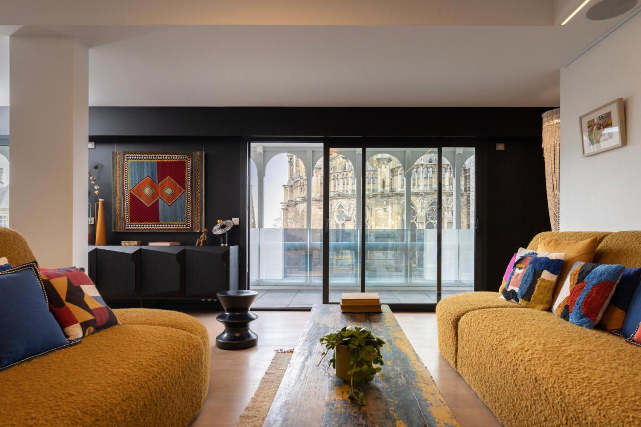 Les Suites 7 Anges - Parking, Vue Cathedrale & Centre Historique Реймс Екстериор снимка