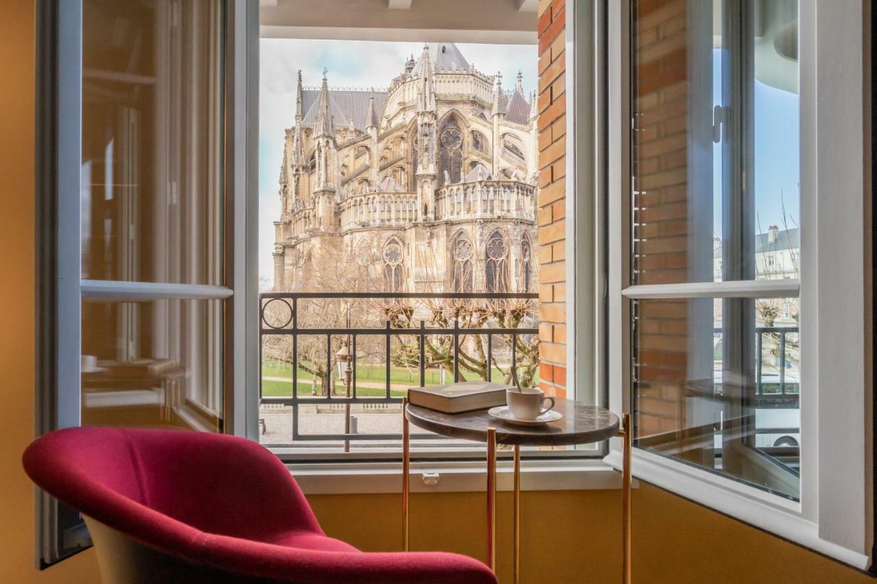 Les Suites 7 Anges - Parking, Vue Cathedrale & Centre Historique Реймс Екстериор снимка